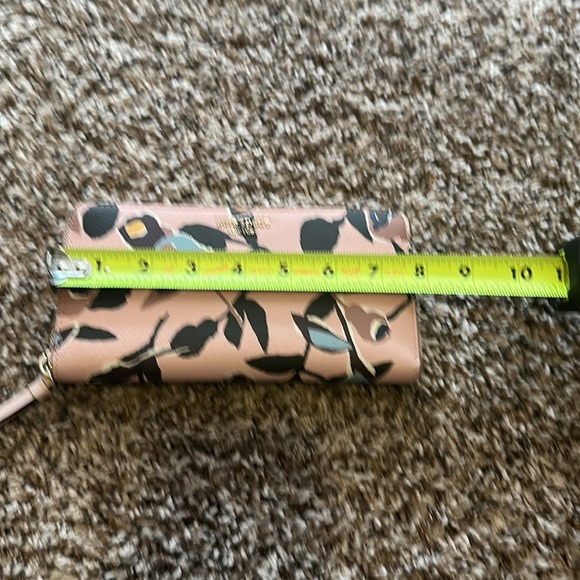 Kate spade large zip around wallet - Picture 4 of 6